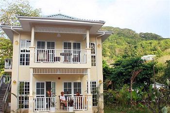 Bord Mer Villa 마헤 외부 사진